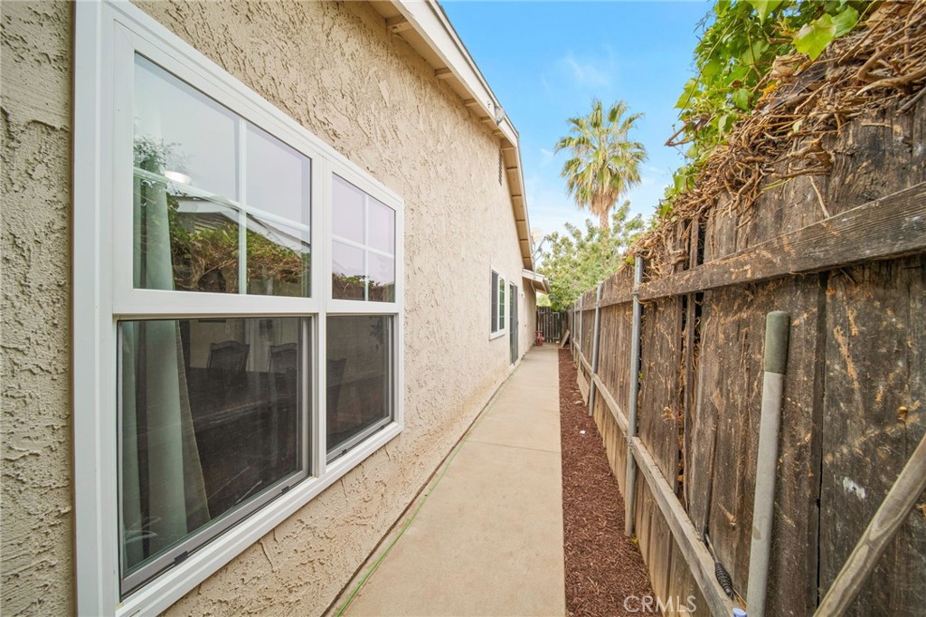 1187 1187 Zircon Street