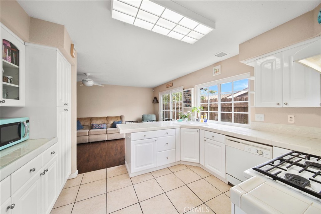 1187 1187 Zircon Street