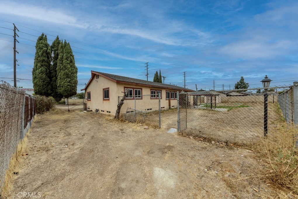 18511 Orangethorpe Avenue