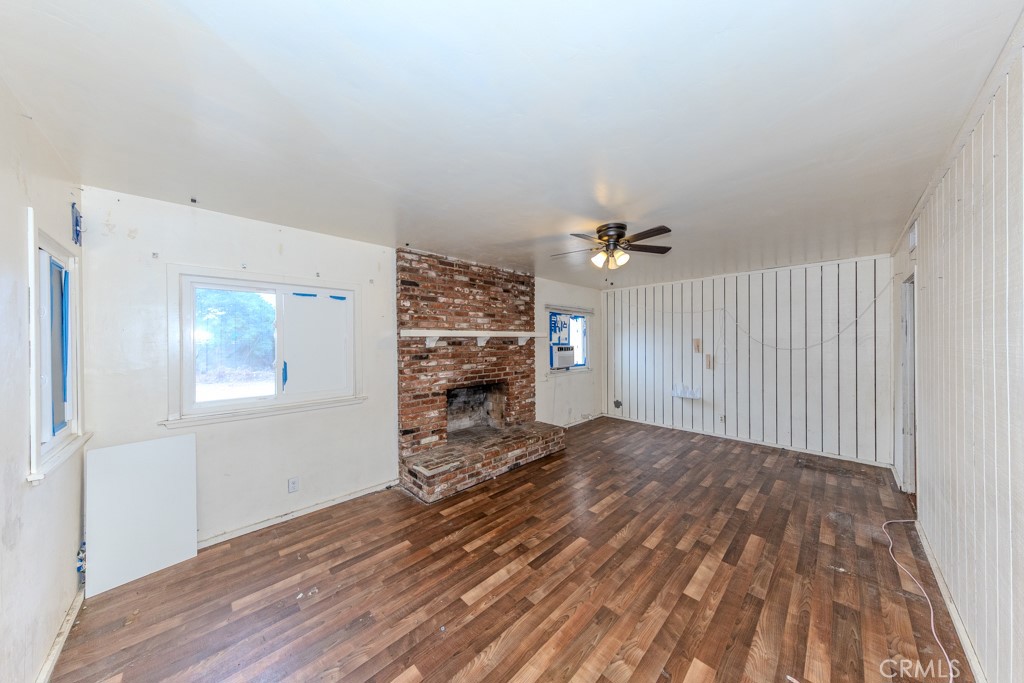 18511 Orangethorpe Avenue