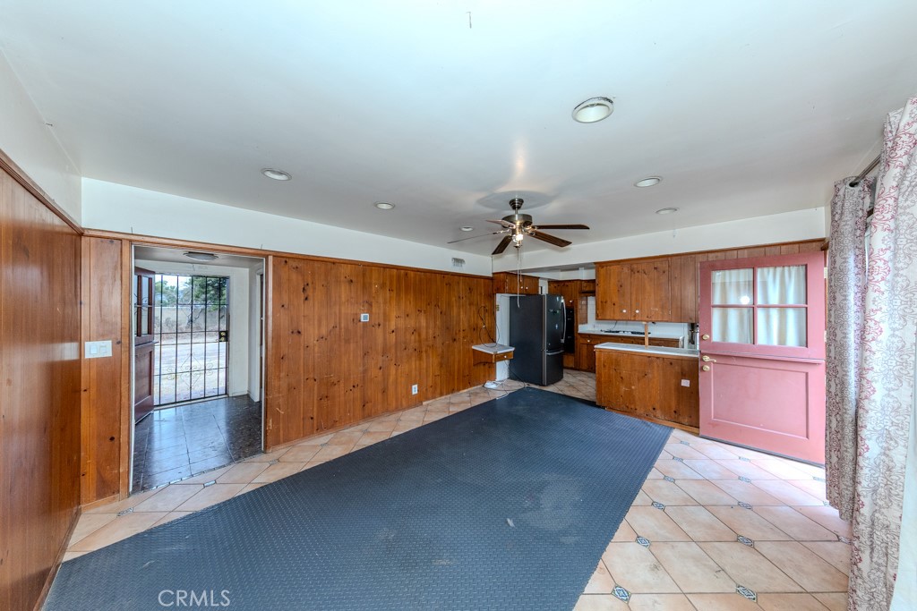 18511 Orangethorpe Avenue