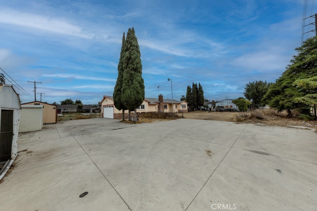 18511 Orangethorpe Avenue