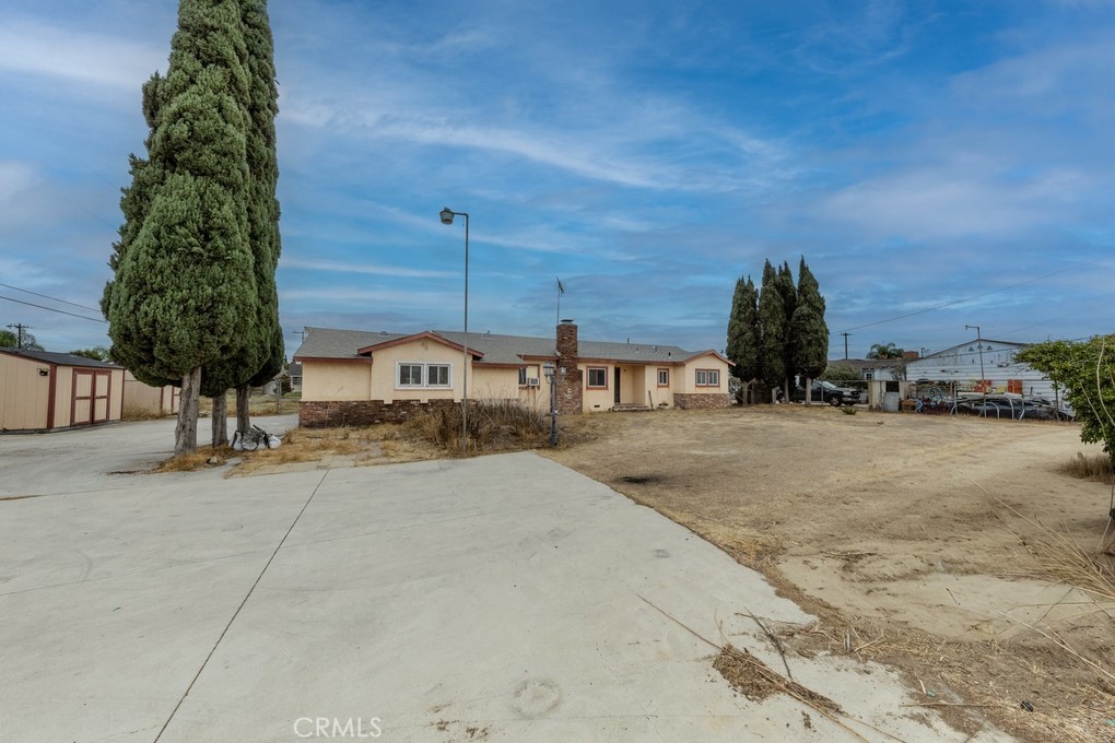 18511 Orangethorpe Avenue