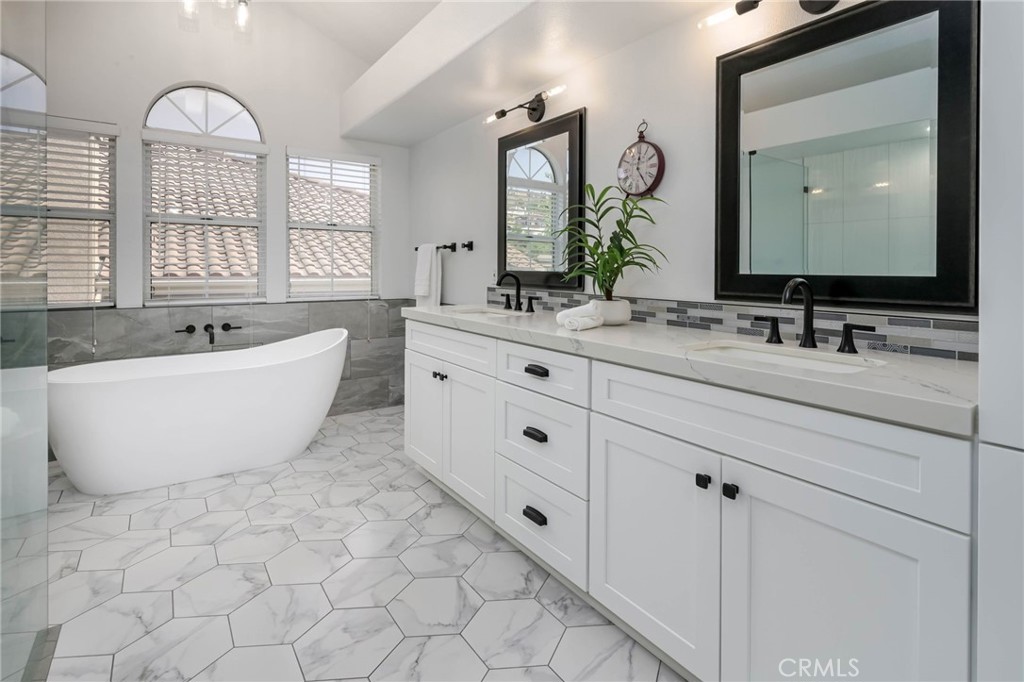 27870 TAMARA Drive
