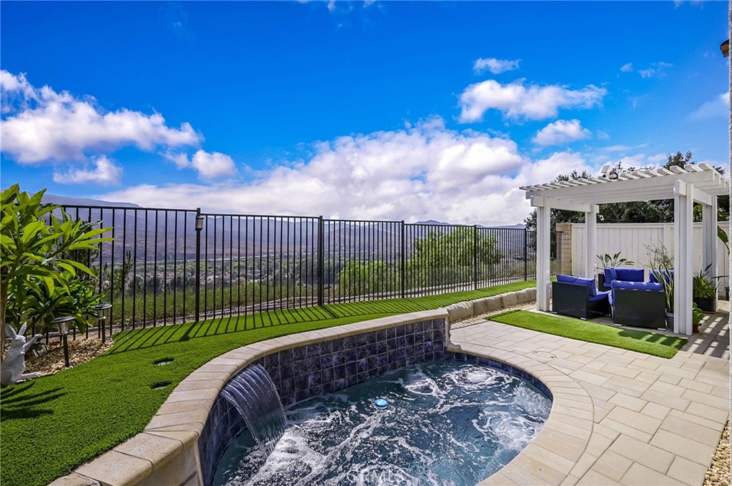 27870 TAMARA Drive