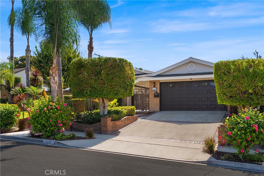 1318 Alta Mesa Drive