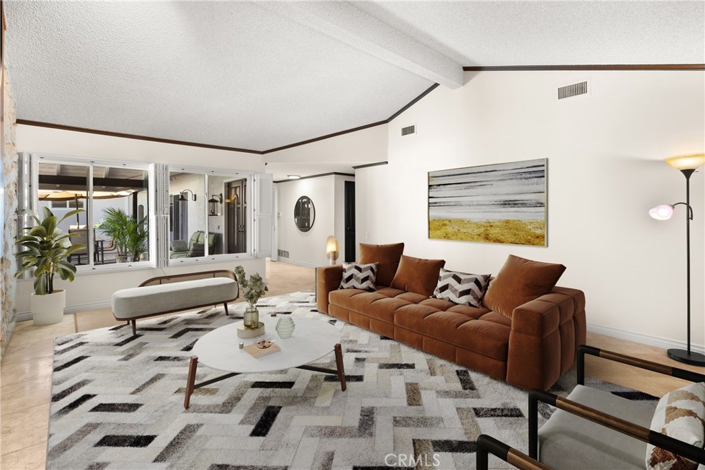 1318 Alta Mesa Drive