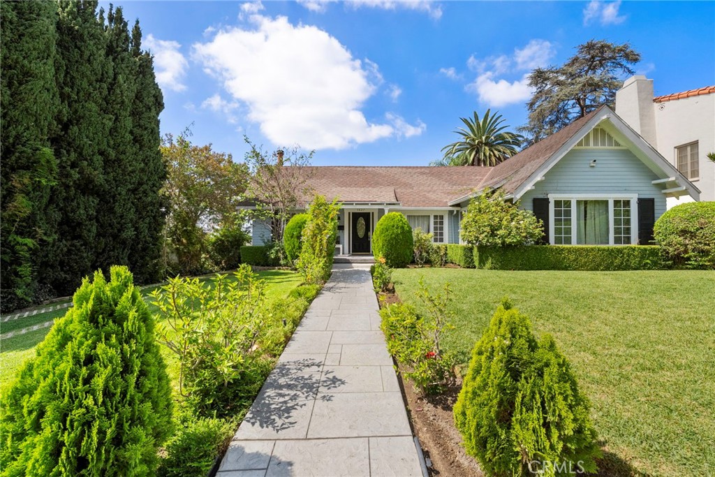 5827 Washington Ave.