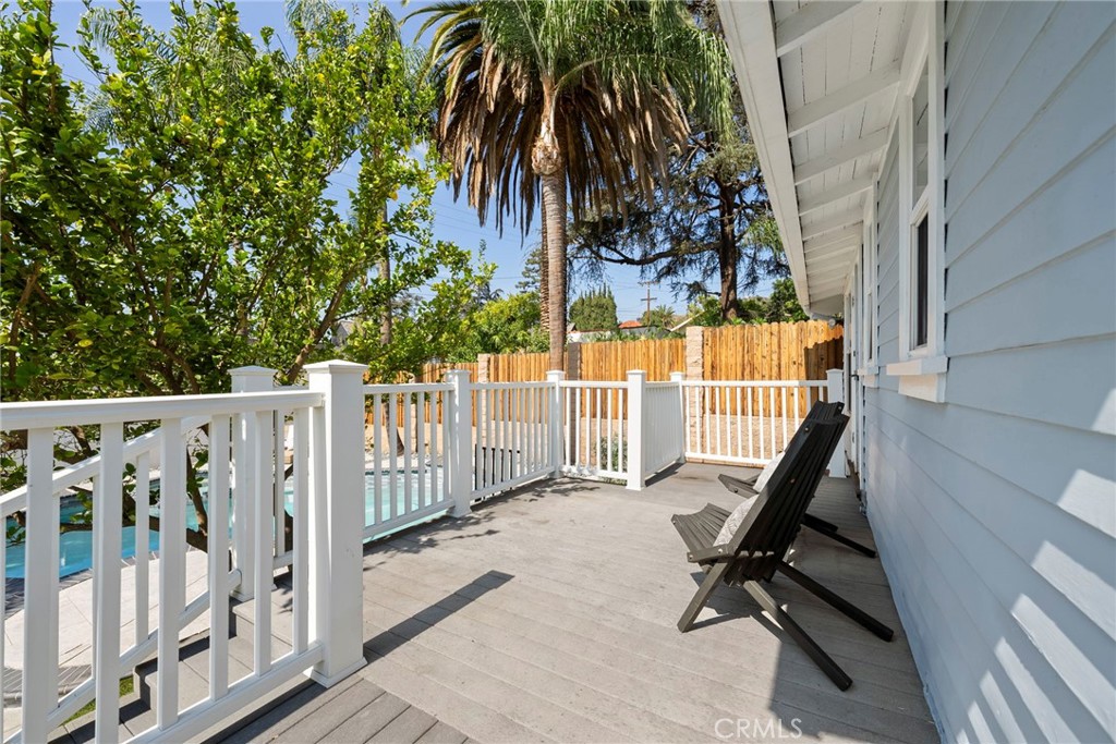 5827 Washington Ave.