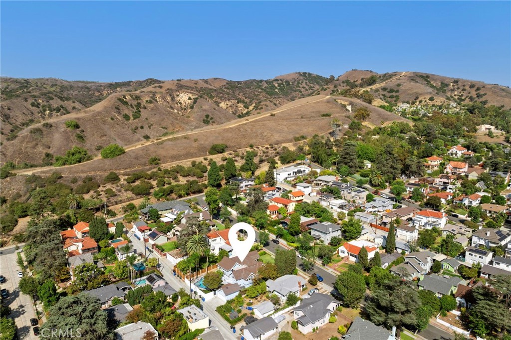 5827 Washington Ave.