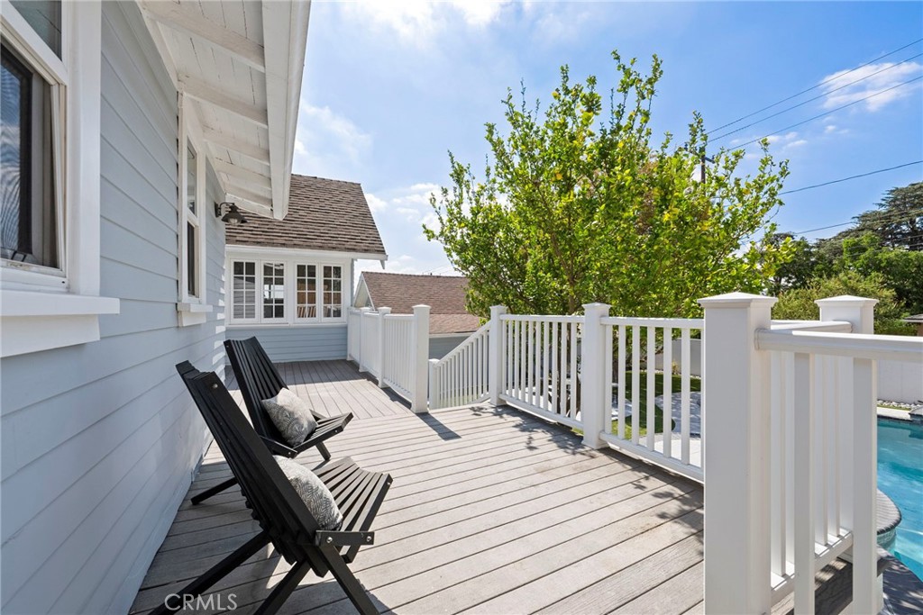 5827 Washington Ave.