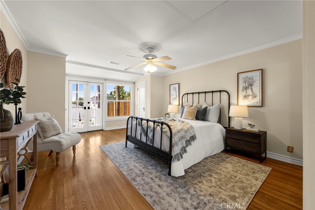 5827 Washington Ave.