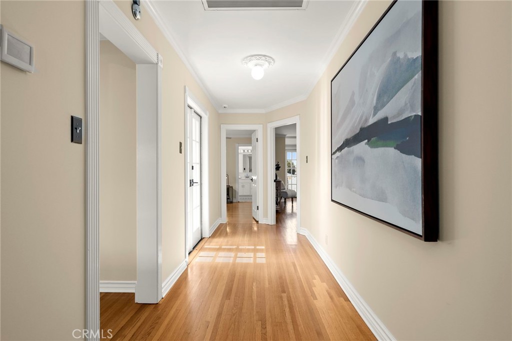 5827 Washington Ave.