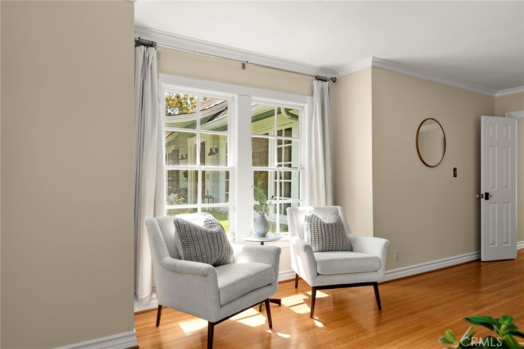 5827 Washington Ave.