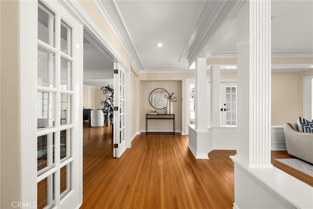 5827 Washington Ave.