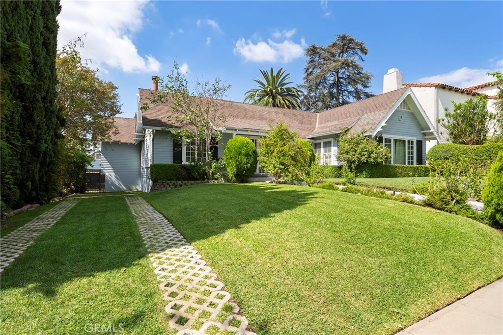 5827 Washington Ave.