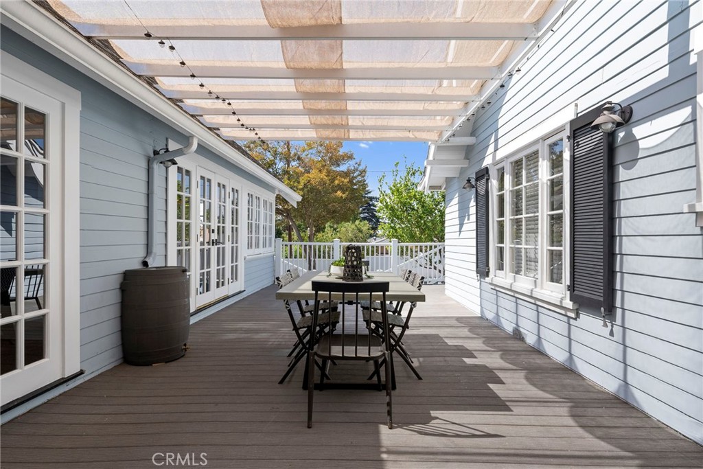 5827 Washington Ave.