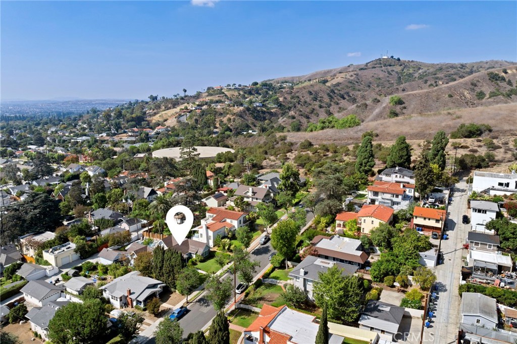 5827 Washington Ave.