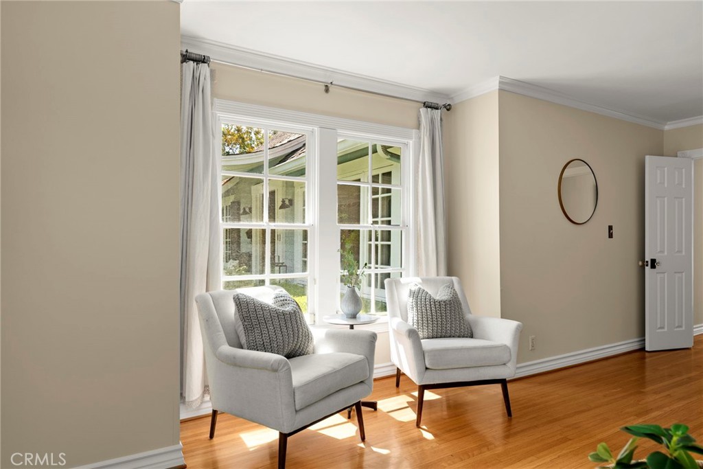 5827 Washington Ave.