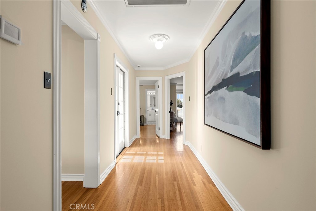 5827 Washington Ave.