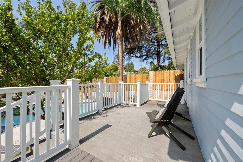 5827 Washington Ave.