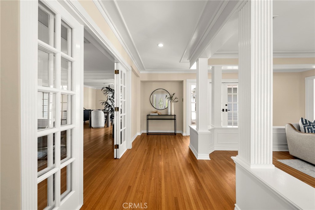 5827 Washington Ave.