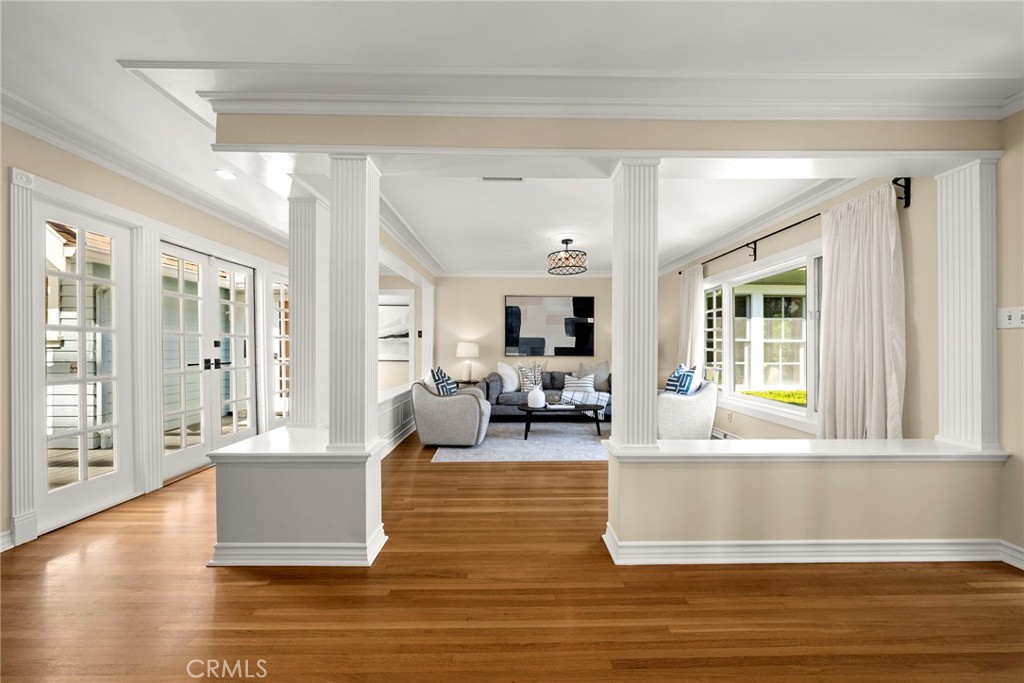 5827 Washington Ave.