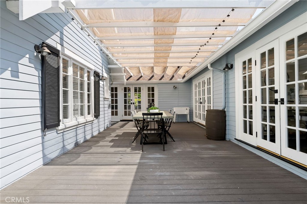 5827 Washington Ave.