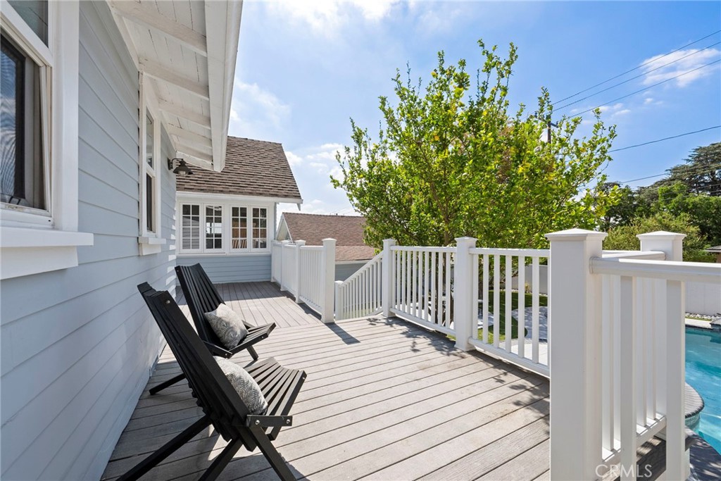 5827 Washington Ave.