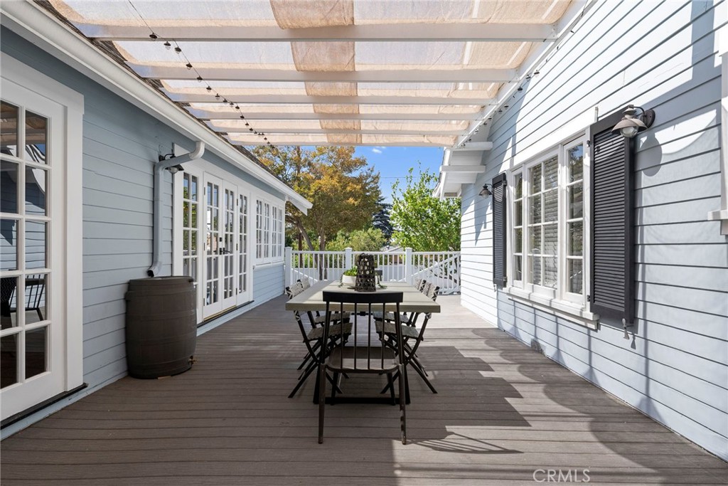 5827 Washington Ave.