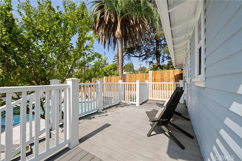 5827 Washington Ave.