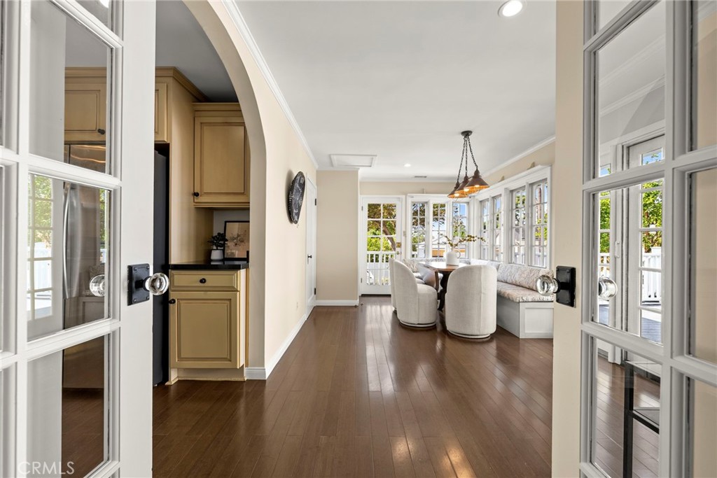 5827 Washington Ave.