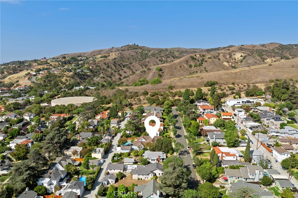 5827 Washington Ave.