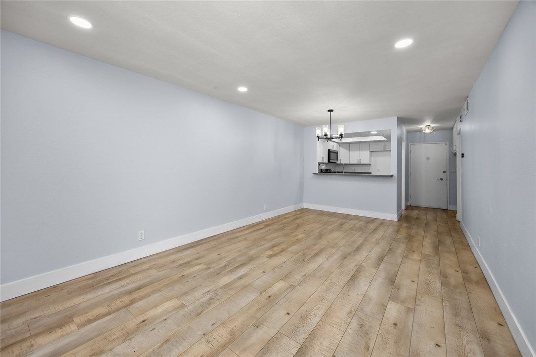 278 N Wilshire Avenue A10