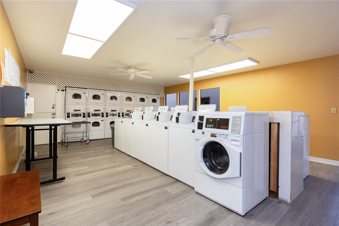 278 N Wilshire Avenue A10