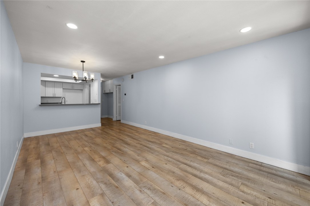 278 N Wilshire Avenue A10