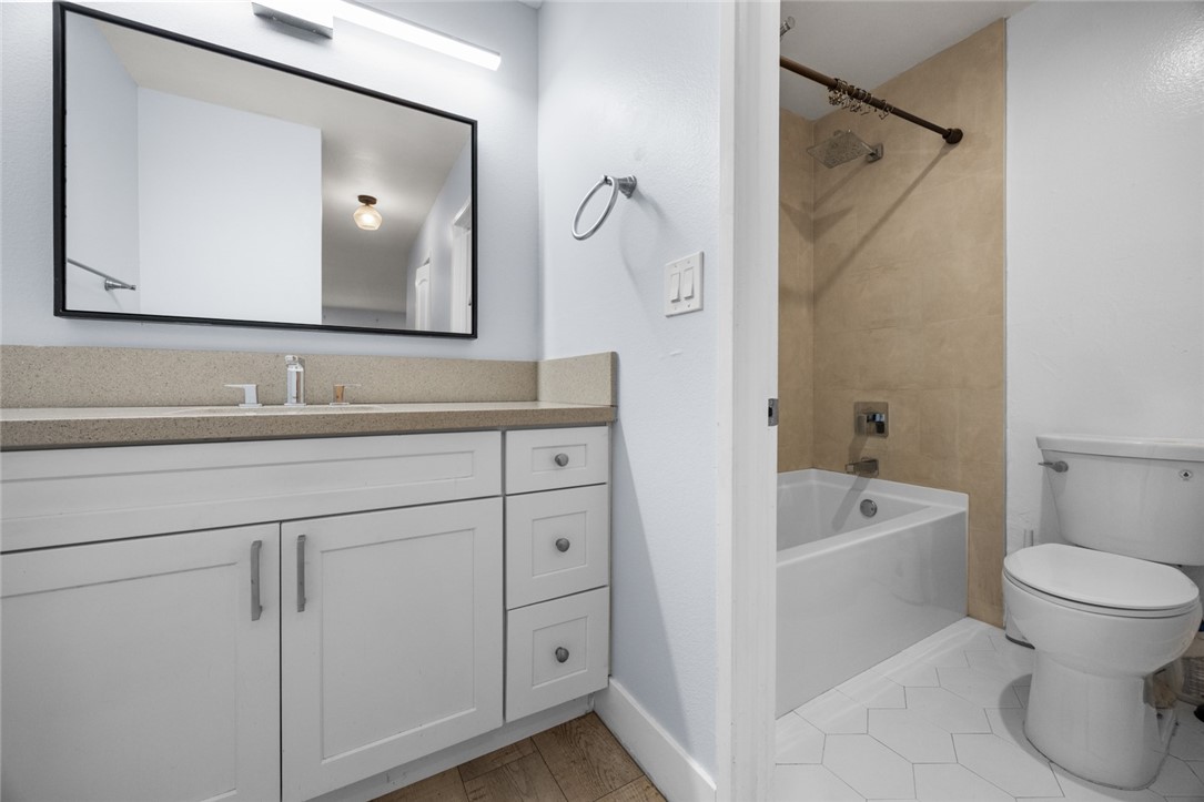 278 N Wilshire Avenue A10