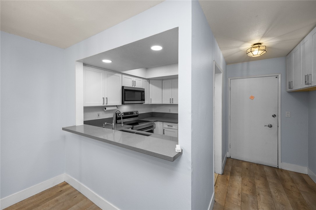 278 N Wilshire Avenue A10