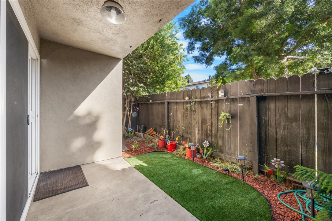 278 N Wilshire Avenue A10