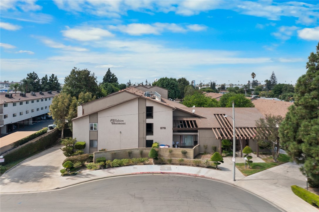 278 N Wilshire Avenue A10