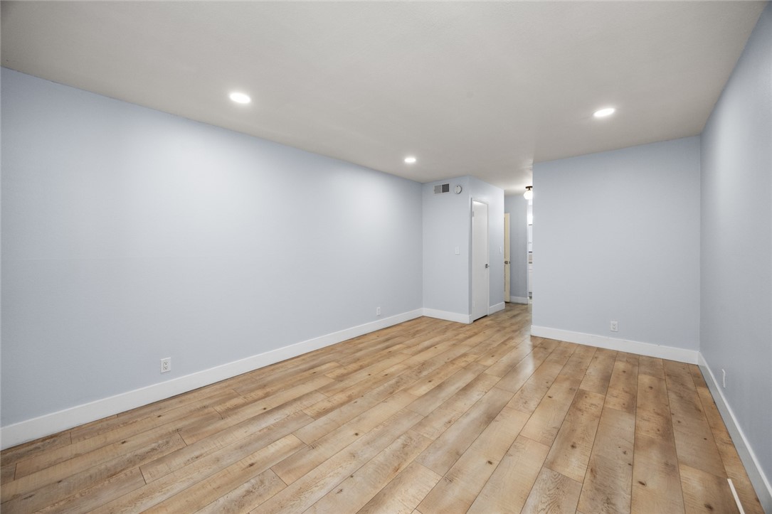 278 N Wilshire Avenue A10