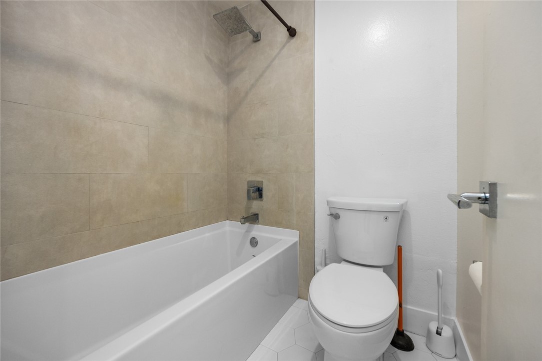 278 N Wilshire Avenue A10