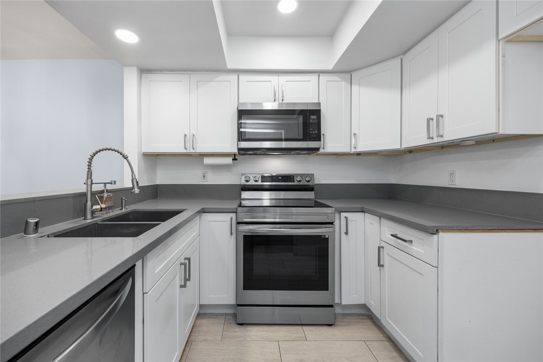 278 N Wilshire Avenue A10