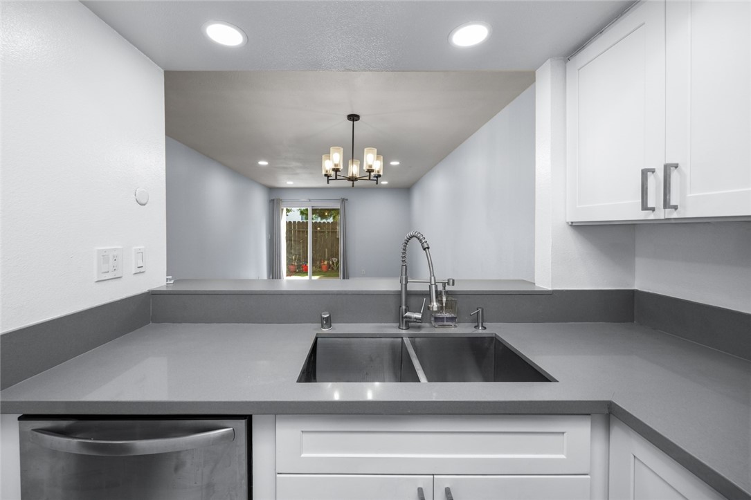 278 N Wilshire Avenue A10