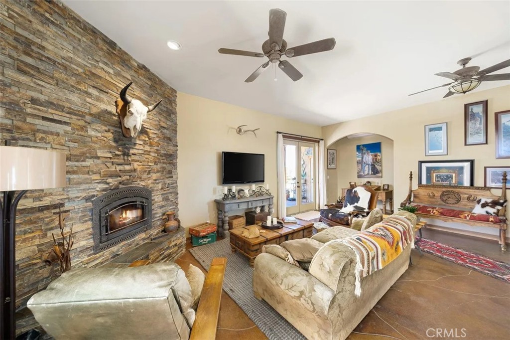 61430 61430 Moonlight Mesa