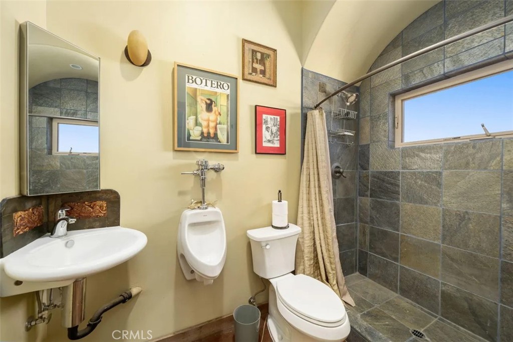 61430 61430 Moonlight Mesa