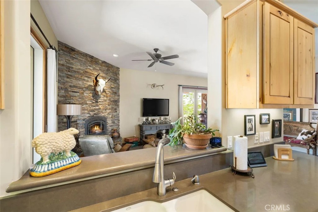 61430 61430 Moonlight Mesa