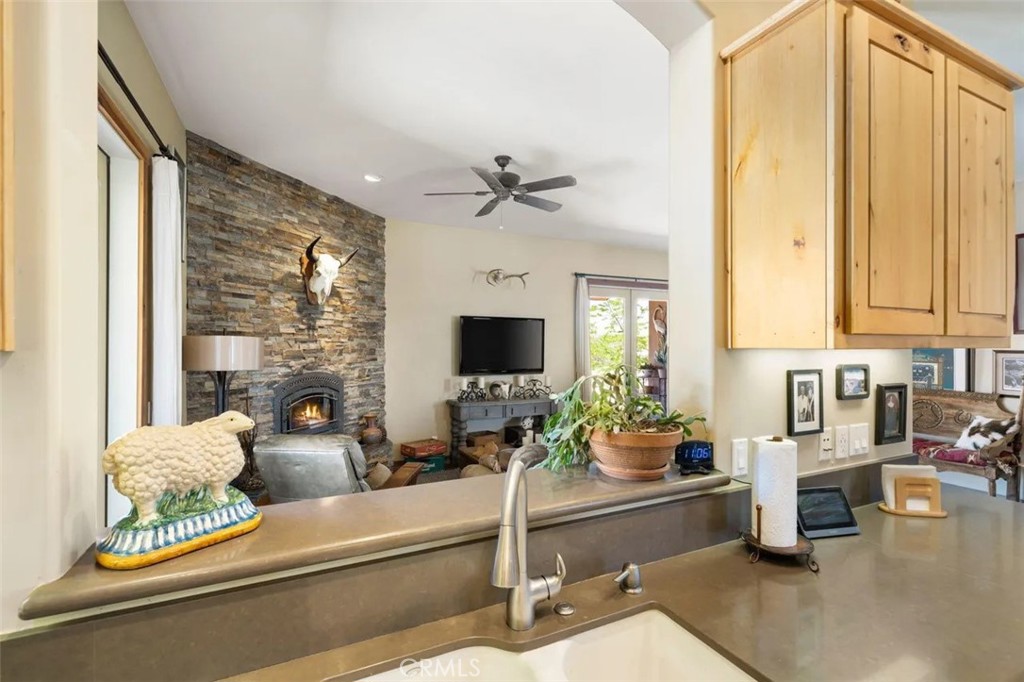 61430 61430 Moonlight Mesa