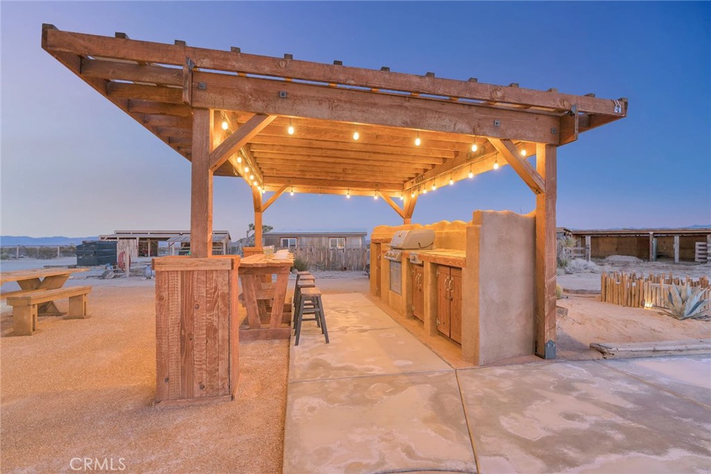 61430 61430 Moonlight Mesa