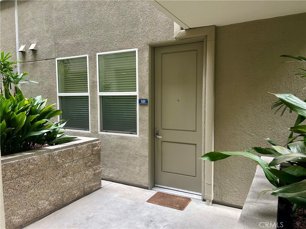 300 E 4th St. 101